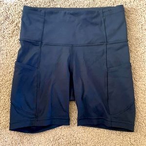 Lululemon Fast and Free HR short 6” size 4